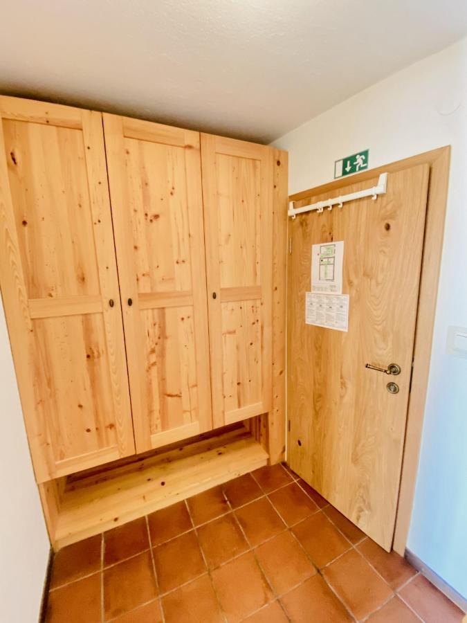 Kunstelj Pension Радовлица Экстерьер фото