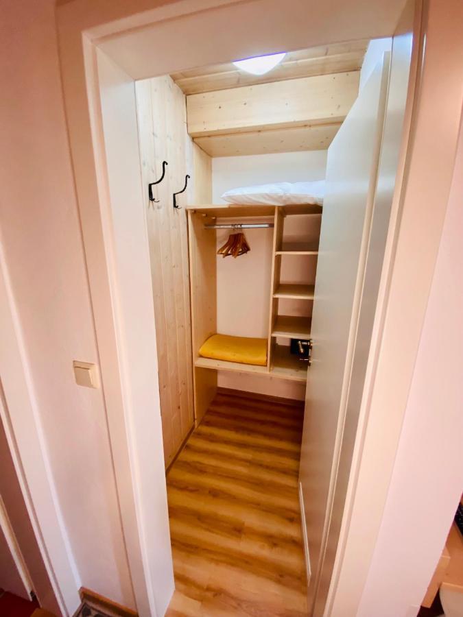 Kunstelj Pension Радовлица Экстерьер фото