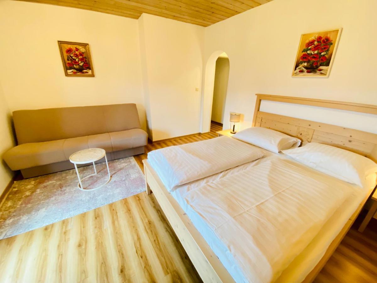 Kunstelj Pension Радовлица Экстерьер фото