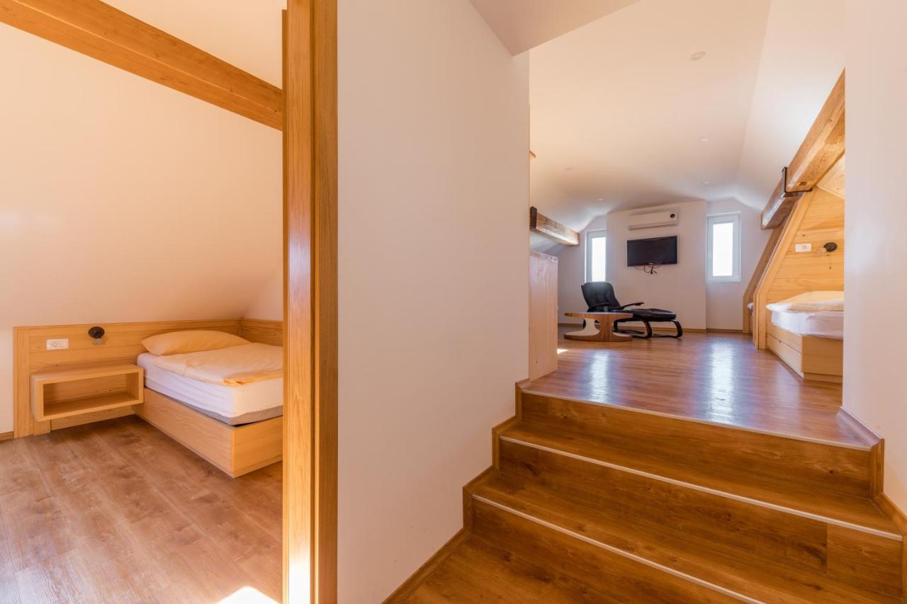 Kunstelj Pension Радовлица Экстерьер фото